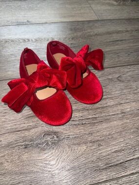 Old Navy Red Velvet Bow Mary Jane Shoes